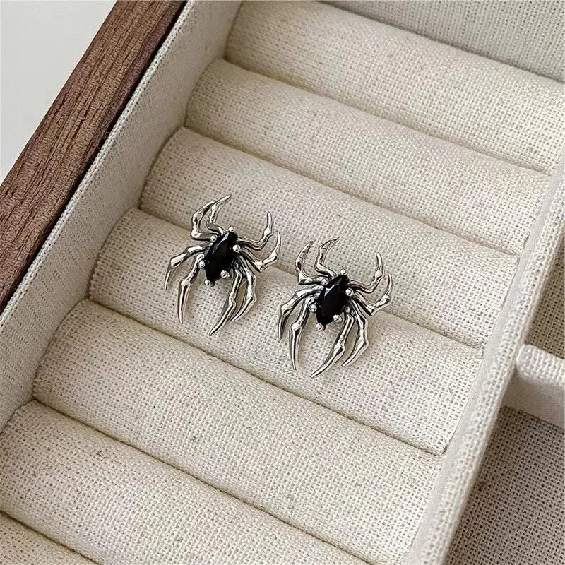Halloween Gothic Retro Spider Earrings - Image 4
