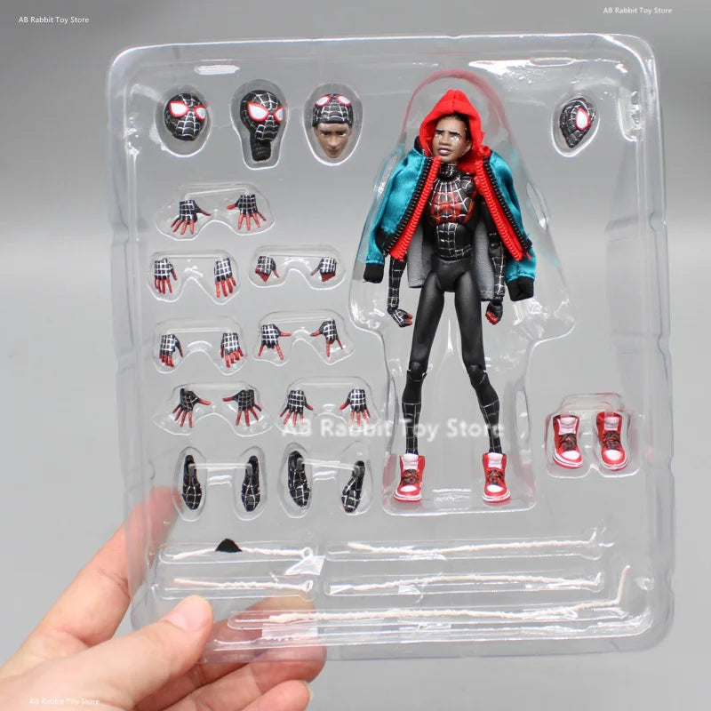 MAFEX No.107 - Image 6